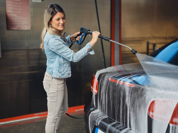 Roof Power Washing Services in Lincoln Village, CA